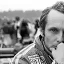 Niki Lauda: sus años de Ferrari definidos por la arena y la brillantez.